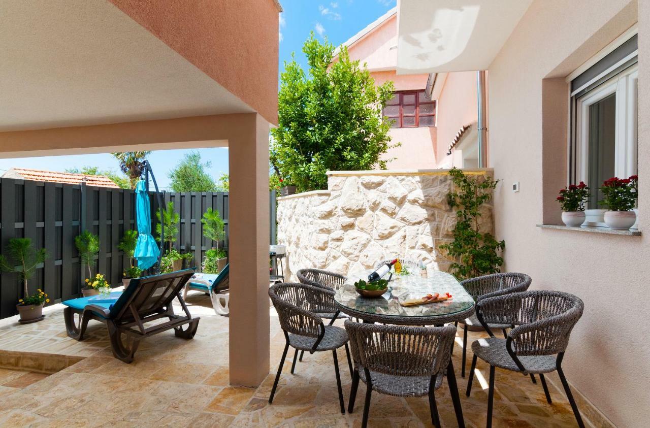 Apartment Stela - Private Terrace & Parking Zadar Luaran gambar